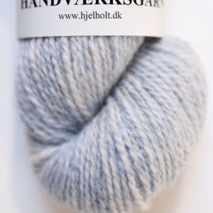 31 Isblå
